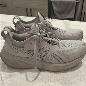 ASICS Women’s Light Gray Athletic Shoes